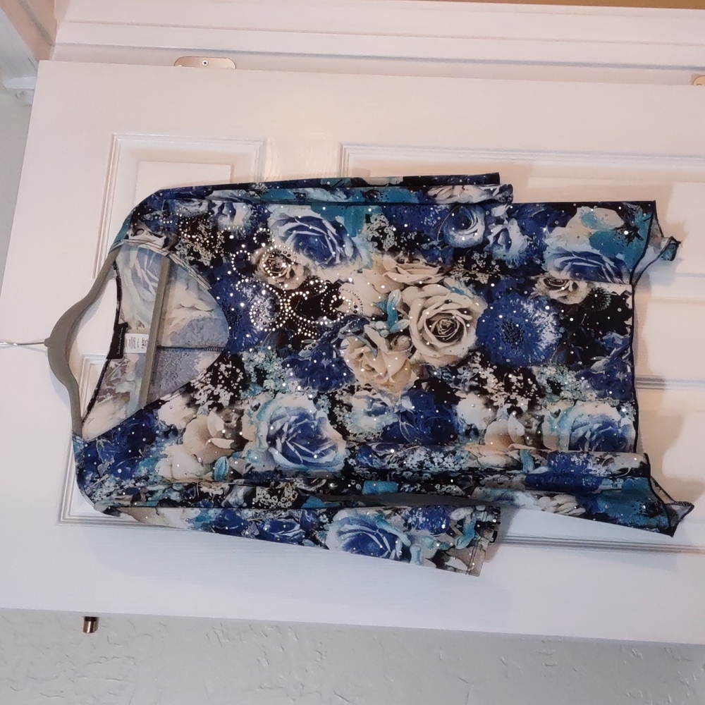 Women's blouse